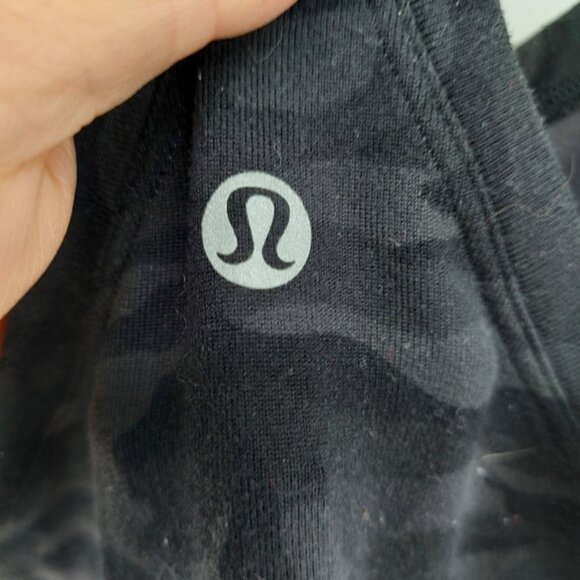 Lululemon Cool Racerback tank in camo - Picture 6 of 7